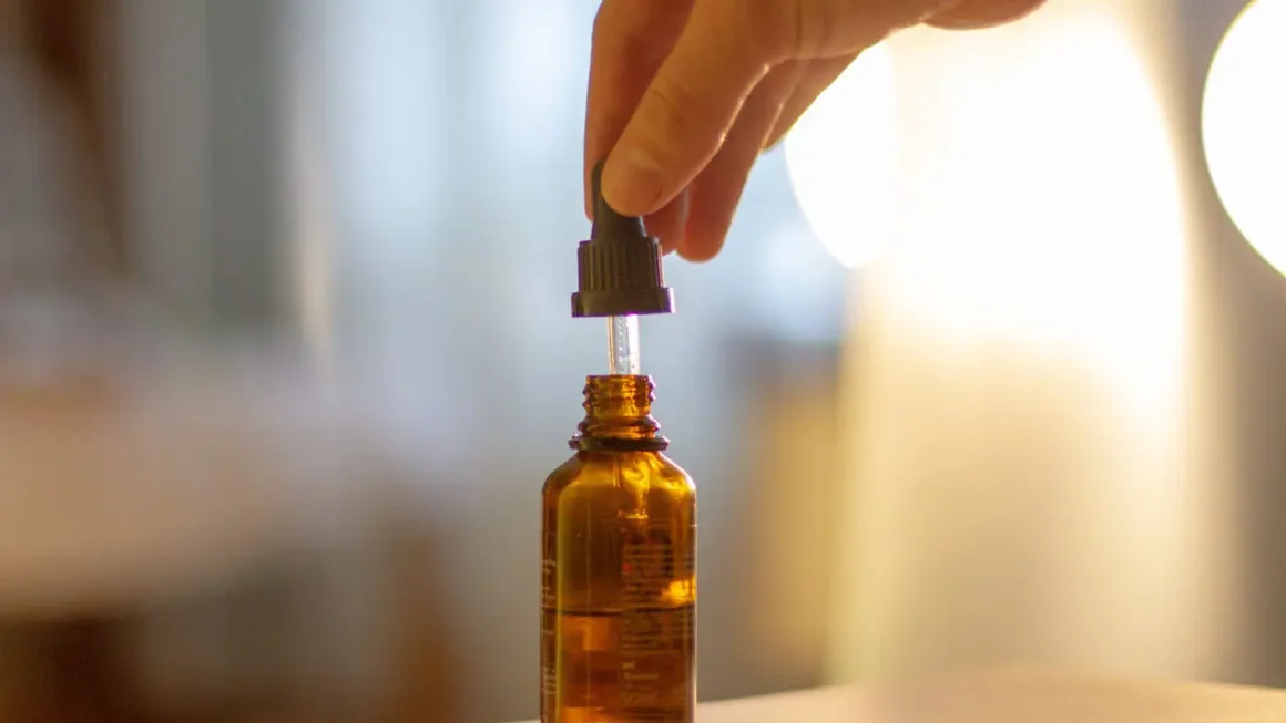 Czy ceramidy można łączyć z witaminą C?