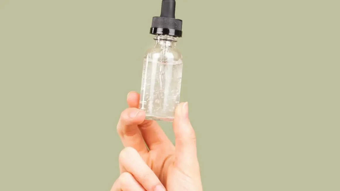 Czy można łączyć retinol z kwasem hialuronowym?