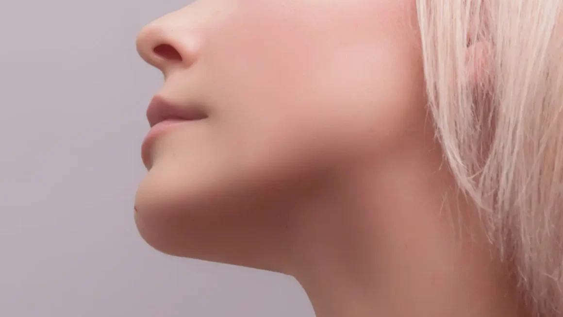 Krem CC – czy zapycha skórę i powoduje zaskórniki? Wyjaśniamy!